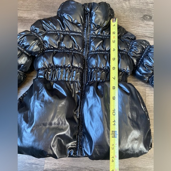 Old Navy Toddler Girl’s Black Puffer Jacket 12-18 Months - Picture 4 of 7